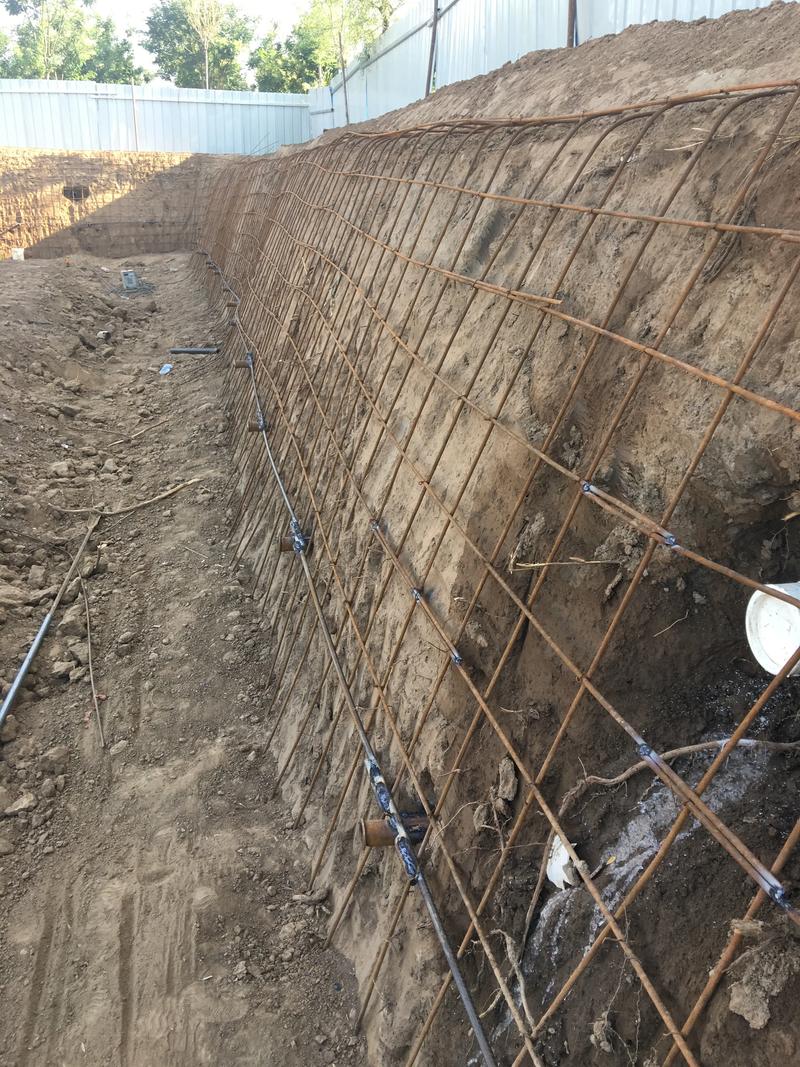 鹤壁淇滨区边坡加固